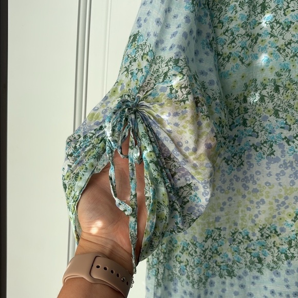 Gloria Vanderbilt Blue and Green Floral Blouse size 1 - Picture 4 of 7